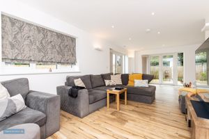 Sitting Area- click for photo gallery